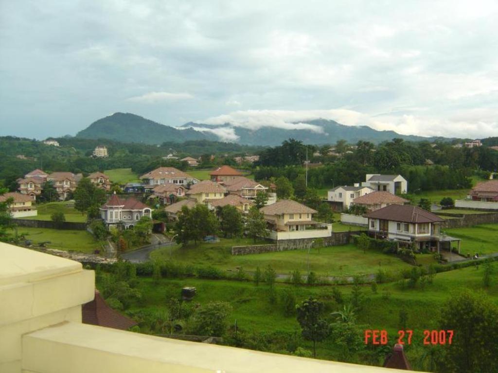 Green Wattana Hotel Sentul Bogor Exterior photo