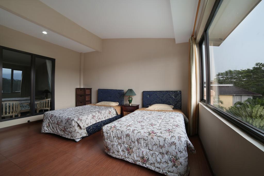 Green Wattana Hotel Sentul Bogor Exterior photo